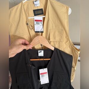 Nike Men's Black and Tan Vests